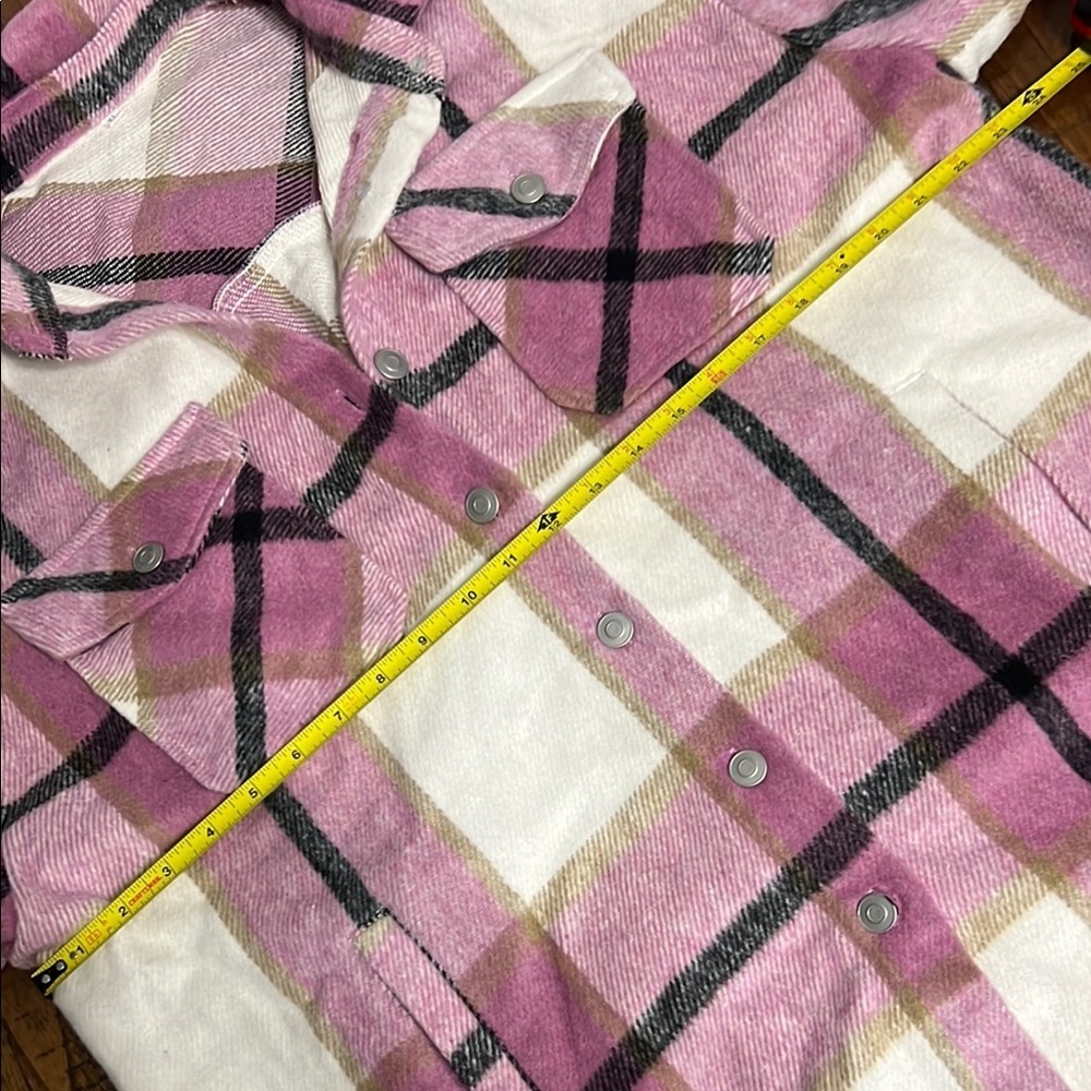 Classic Plaid Pink and White Women's Jacket Shacket pockets. front side & chest - Picture 8 of 12